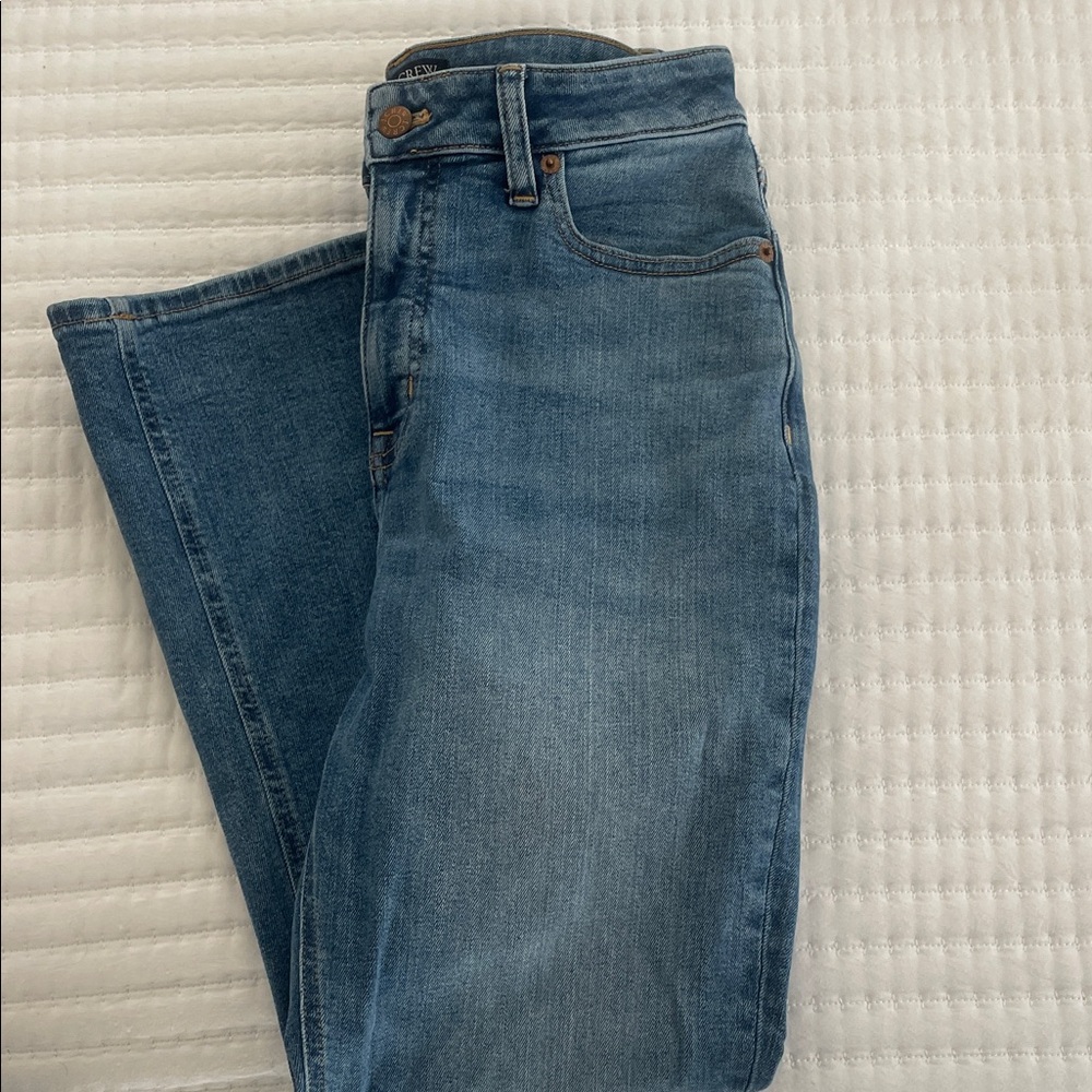 J. Crew medium wash curvy mid rise flare crop jean size 26